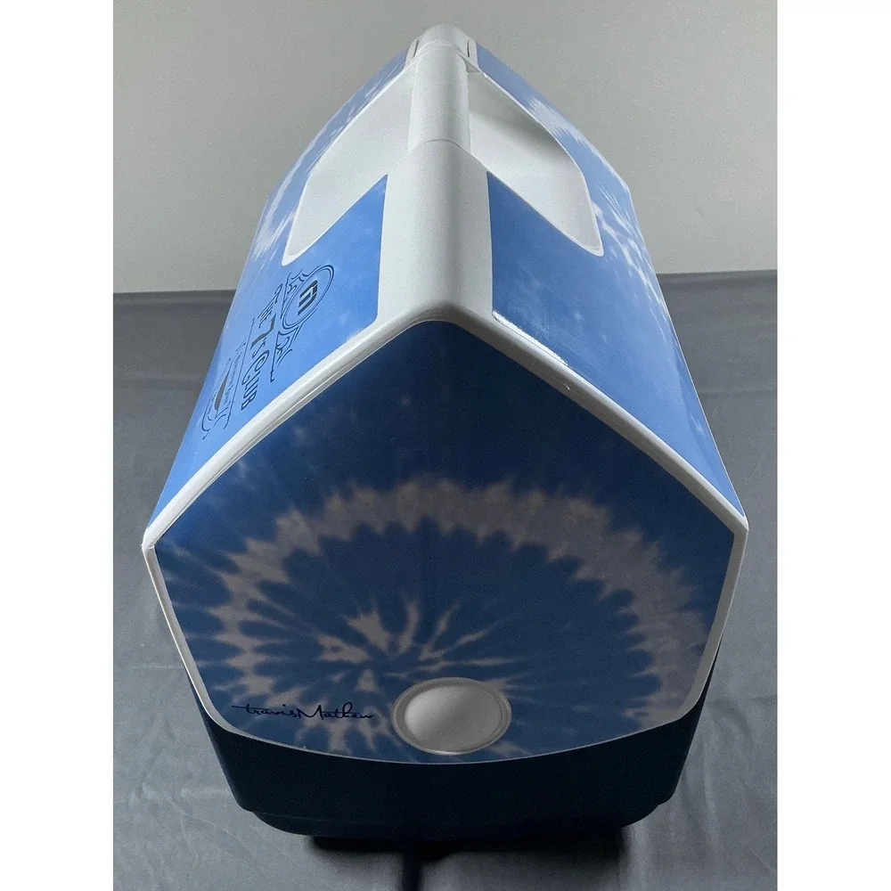Igloo TravisMathew The 7s‎ Club Playmate Elite Cooler Tie Dye Blue White 16 Qt